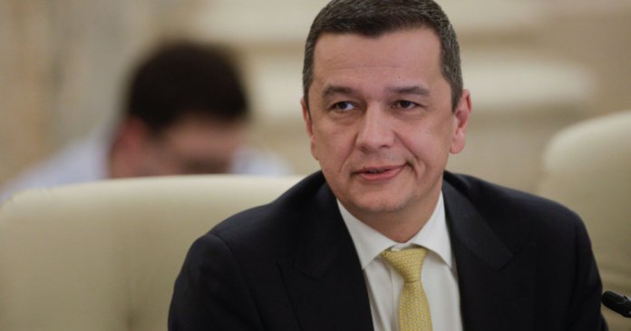 Sorin Grindeanu, după jurământul depus de Oana Gheorghiu: „Nu mi-am modificat opinia” Sorin Grindeanu, după jurământul depus de Oana Gheorghiu: „Nu mi-am modificat opinia”. Conform lui, cine sunt „antiamericanii” din Guvern