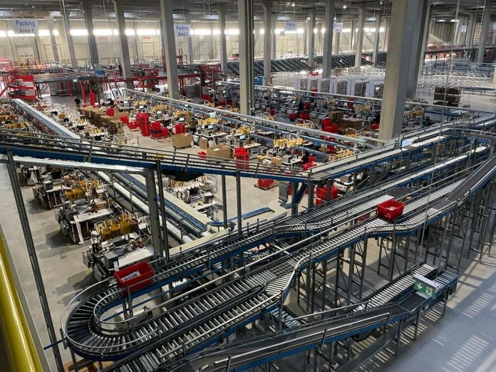 Deși începerea Black Friday la eMAG a avut o întârziere istorică, numărul comenzilor din primele 30 de minute a crescut cu 31% comparativ cu anul anterior.