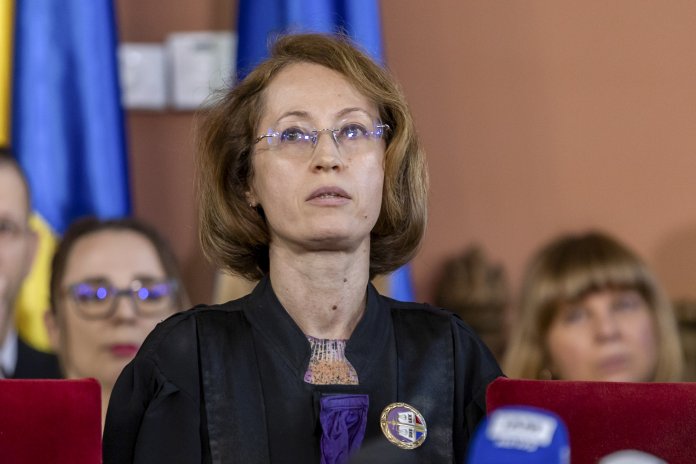 Judecătoarea Raluca Moroșanu, menționată ca fiind ținta unor „represalii” după ce a intervenit, afirmă Recorder: „Eliminată dintr-un dosar” la cererea unui „avocat frecvent asociat cu România TV”