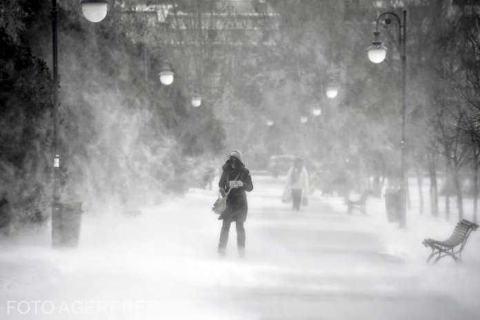 Trei alerte meteorologice pentru următoarele zile: ninsoare, frig intens, polei și vânt puternic. Regiunile ce vor fi influențate de cod portocaliu și galben.