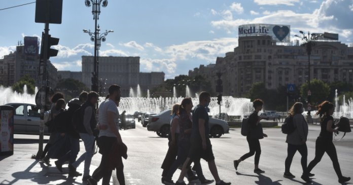 Cum ar vota cetățenii români la alegerile legislative? Opțiunile de vot în frunte (sondaj)