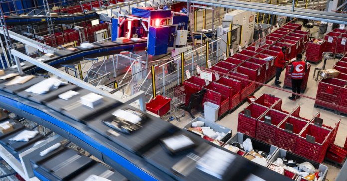 Mii de proprietari au fost informați de armata Norvegiei despre posibilele rechiziții de clădiri și proprietăți în cazul unui conflict armat.