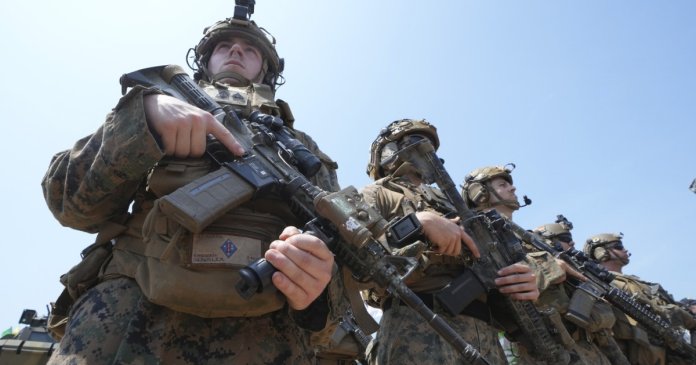 Ce înseamnă desfășurarea a 17.000 de militari americani în Orientul Mijlociu. În 2003, campania militară din Irak a...