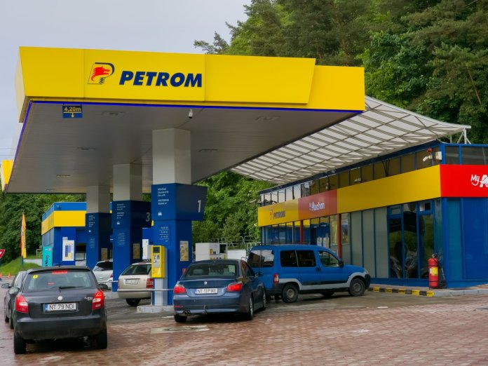 Creșteri notabile ale costurilor la pompă în stațiile de benzină din România / Tarifele carburanților marți