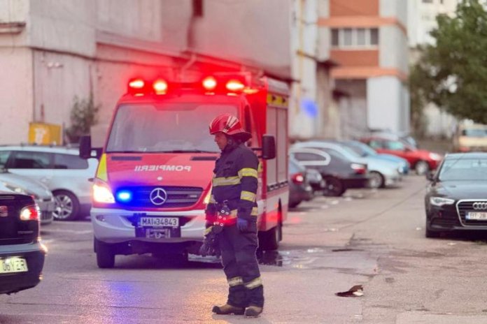 Explozie și foc în Sectorul 6. O persoană a murit.