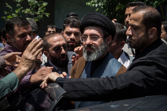 Noul conducător suprem al Iranului „este afectat, cel mai probabil mutilat”: cele mai recente știri din SUA privind Mojtaba Khamenei