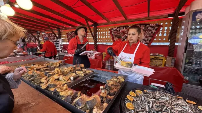 Prețul unei ciorbe de pește lipovenești la Festivalul Pescăresc din București Prețul unei ciorbe de pește lipovenești la Festivalul Pescăresc din București