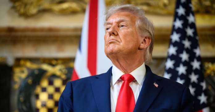 Trump declară că oficialii iranieni cer discuții cu America, după moartea lui Khamenei: „Ar fi trebuit să acționeze mai...