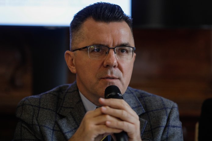 Guvernul Bolojan, doar prima țintă. Planul AUR, expus de locțiitorul 2 al partidului, cuprinde și un „proiect de strategie”