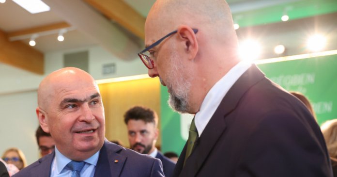 Kelemen Hunor vorbește despre un guvern minoritar PNL - USR - UDMR - minorități. Care este cerința pentru...