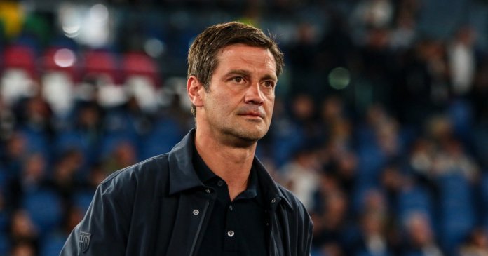 Inter a obținut titlul în Serie A. Cristi Chivu devine primul tehnician român care reușește această...