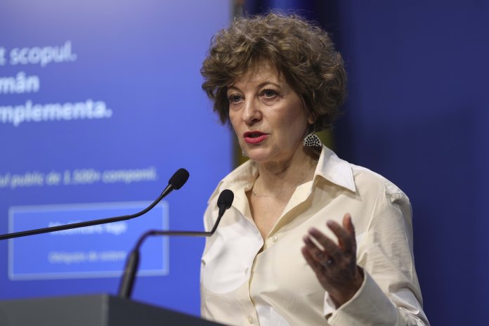Oana Gheorghiu îl învinovățește pe Grindeanu pentru avizarea listării la bursă a TAROM și a altor firme de stat în perioada în care era ministru al Transporturilor, făcând public documentul pertinent. Răspunsul liderului PSD.