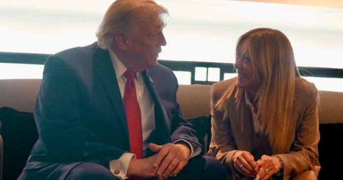 Trump susține că Meloni i-ar fi cerut „în mod repetat” să se imortalizeze alături de el la summitul G7...