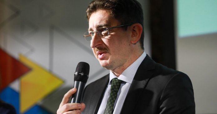 Zece bănci de mari dimensiuni au fost penalizate cu 710 milioane de euro pentru influențarea ROBOR, anunță Consiliul...
