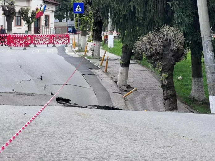Orașul sub apă Orașul sub apă. Studiul specialiștilor referitor la amenințarea iminentă de la Slănic Prahova: „Situația se schimbă”