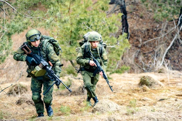 Ucraina intenționează ca 50% dintre infanteriști să fie voluntari internaționali Ucraina intenționează ca 50% dintre infanteriști să fie voluntari internaționali. Ce compensații financiare oferă Kievul pentru a combata rușii?