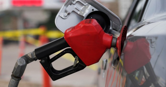 Cât de mult a scăzut prețul motorinei duminică, după reducerea accizei cu 20%. Unde poți achiziționa combustibil la...