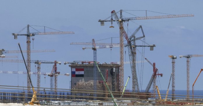 „Utilizarea alcoolului pe șantier: Compania din Rusia care se ocupă de construirea centralei nucleare de la Paks, acuzată de...”